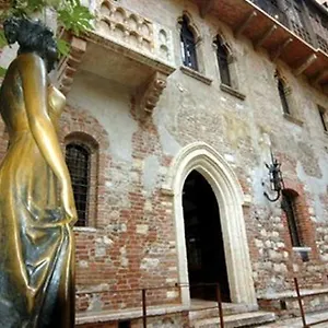 3* Affittacamere Le Notti Di Giulietta